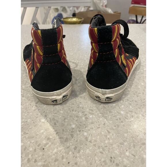 Vans Kids Harry Potter Gryffindor Hi Top Sk8t Shoes SIZE US KIDS 13 - Picture 2 of 5